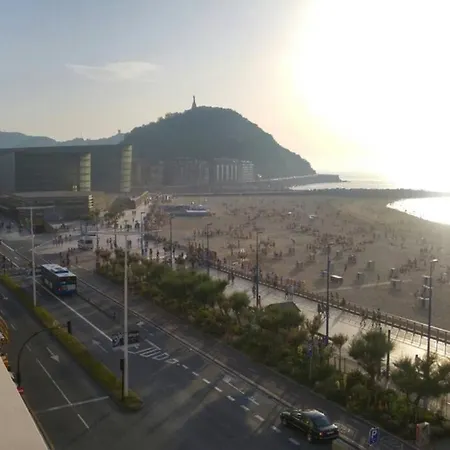 San Sebastian By Su Waterfront Zurriola Beach 산세바스티안