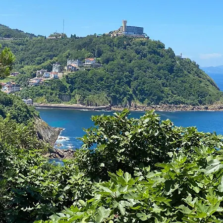 San Sebastián Zurriola waterfront exclusive apartment Apartamento